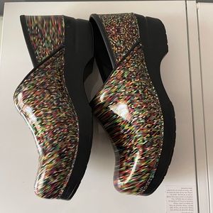 Dansko clog. Never worn. Size 40(9.5/10)